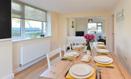 4 Bed in Llanbedrog 4