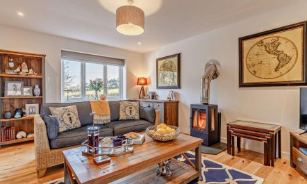 3 Bed in St. Austell 3