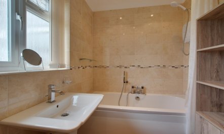 3 Bed in Walcott 8