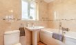 3 Bed in Walcott 7