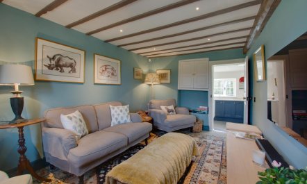 4 Bed in Hevingham 1