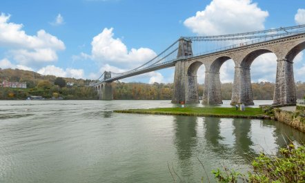 1 Bed in Menai Bridge 3