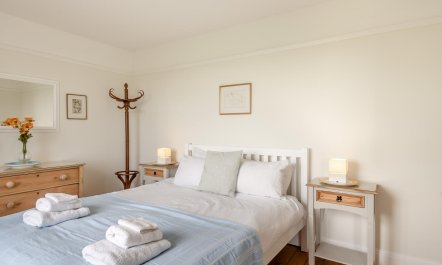 2 Bed in Sudbourne 8