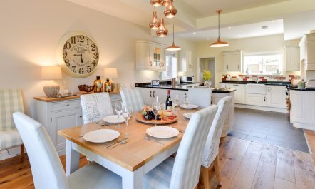 4 Bed in Sheringham 2