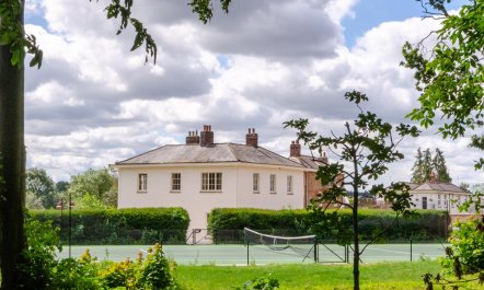 8 Bed in South Raynham