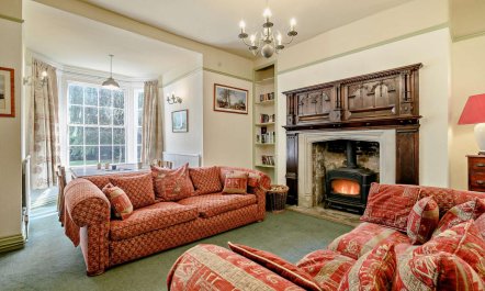 7 Bed in Talybont-on-Usk 1