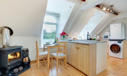 1 Bed in West Down 2