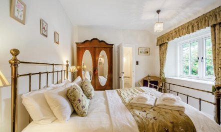 3 Bed in Clappersgate 7