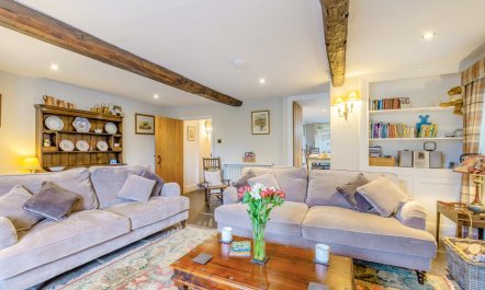 3 Bed in Clappersgate 4