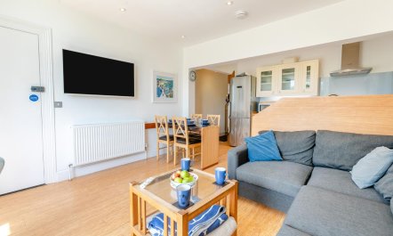 4 Bed in St. Ives 8