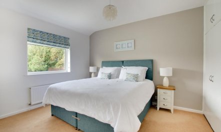 3 Bed in Woodbridge 7