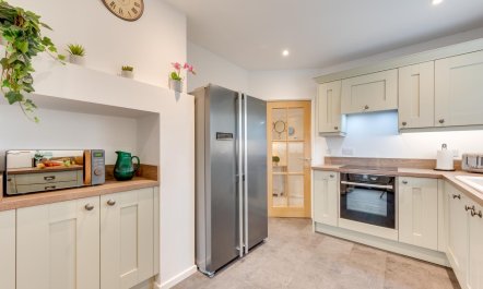 4 Bed in Langton Matravers 3