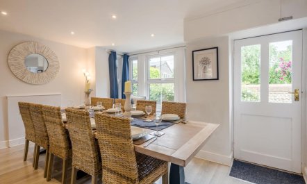 6 Bed in Bacton 7