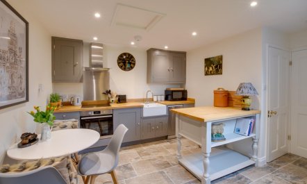 1 Bed in Chevington 3