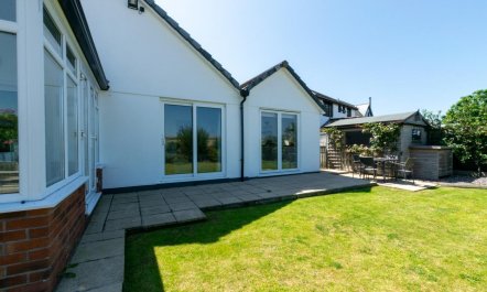 4 Bed in Trevone 0