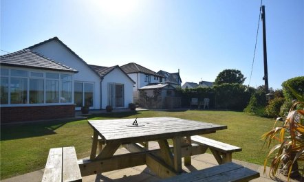 4 Bed in Trevone