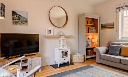 2 Bed in Overstrand 4