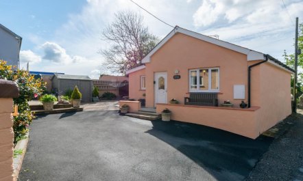 1 Bed in Robeston Wathen 7