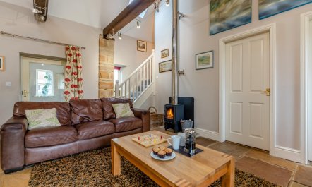 3 Bed in Fylingdales 5