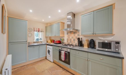 3 Bed in Fylingdales 2