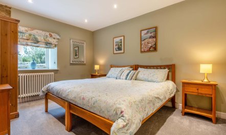 3 Bed in Fylingdales 3