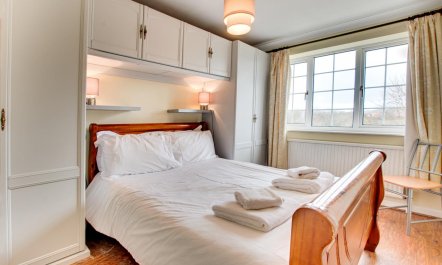 4 Bed in Sleights 4