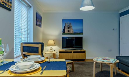1 Bed in Whitby 7