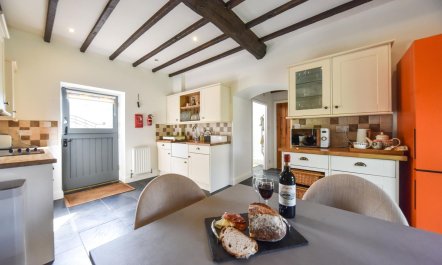 2 Bed in Ashbourne 3