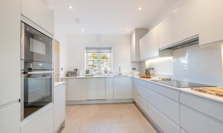 4 Bed in Stoke Fleming 9