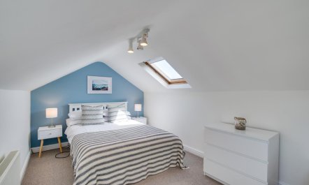 4 Bed in Llanbedrog 9