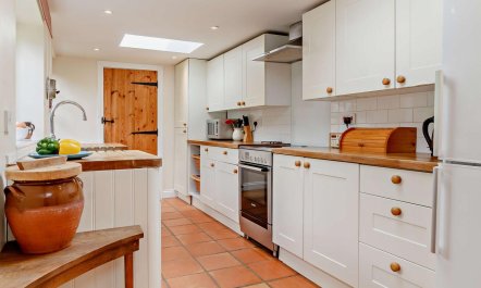 3 Bed in Bromeswell 2