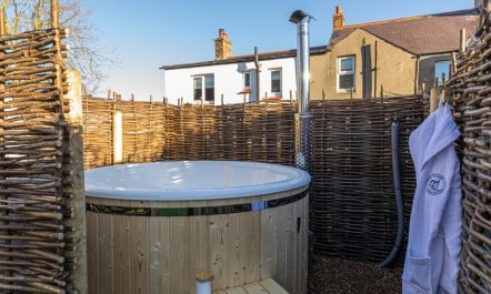 3 Bed in North Sunderland 4