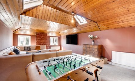 6 Bed in South Raynham 3