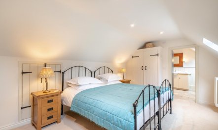 2 Bed in Middleton 2