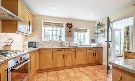 2 Bed in Middleton 3