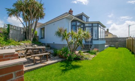 3 Bed in Porthleven 1