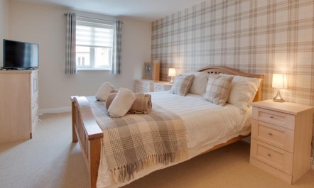 2 Bed in Whitby 2