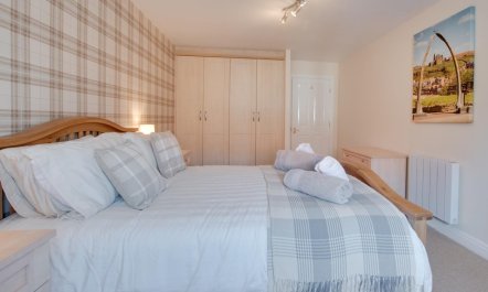 2 Bed in Whitby 9