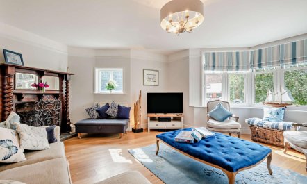 5 Bed in West Runton 7