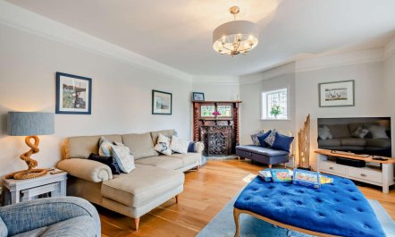 5 Bed in West Runton 1