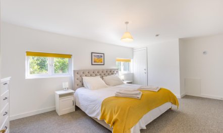 4 Bed in Eastbridge 2