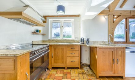 4 Bed in Eastbridge 1