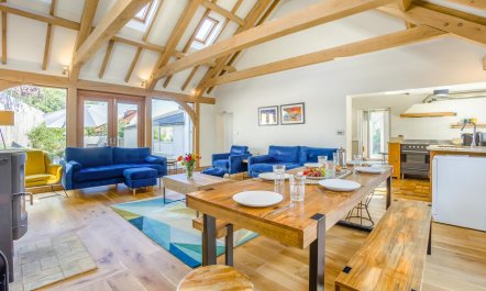 4 Bed in Eastbridge 6