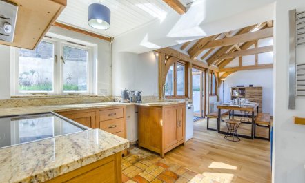 4 Bed in Eastbridge 9