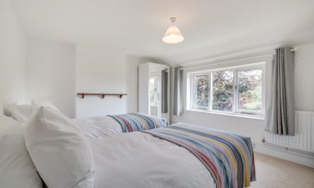 4 Bed in Eastbridge 7