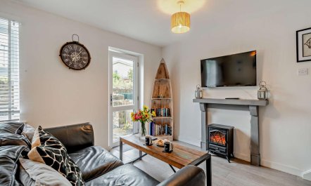 2 Bed in Broad Haven 2