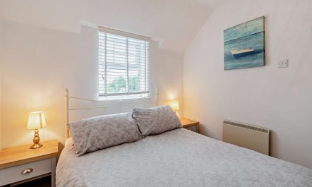 2 Bed in Broad Haven 7