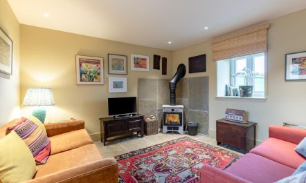 2 Bed in Brassington 1