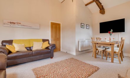 3 Bed in Bainbridge 6