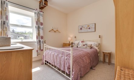 3 Bed in Bainbridge 7